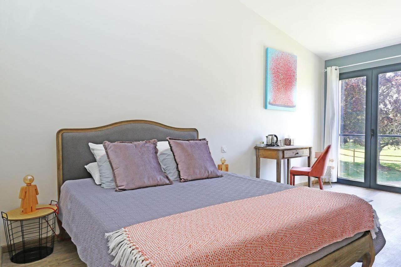 L Esprit Du Clain Chambres D Hotes Bandb De Standing Proches Du Futuroscope Golf Et Lac De St Cyr Naintre Exterior photo