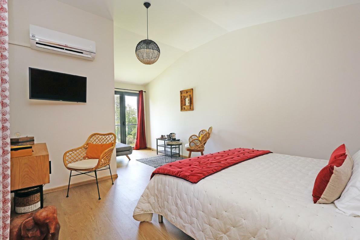 L Esprit Du Clain Chambres D Hotes Bandb De Standing Proches Du Futuroscope Golf Et Lac De St Cyr Naintre Exterior photo